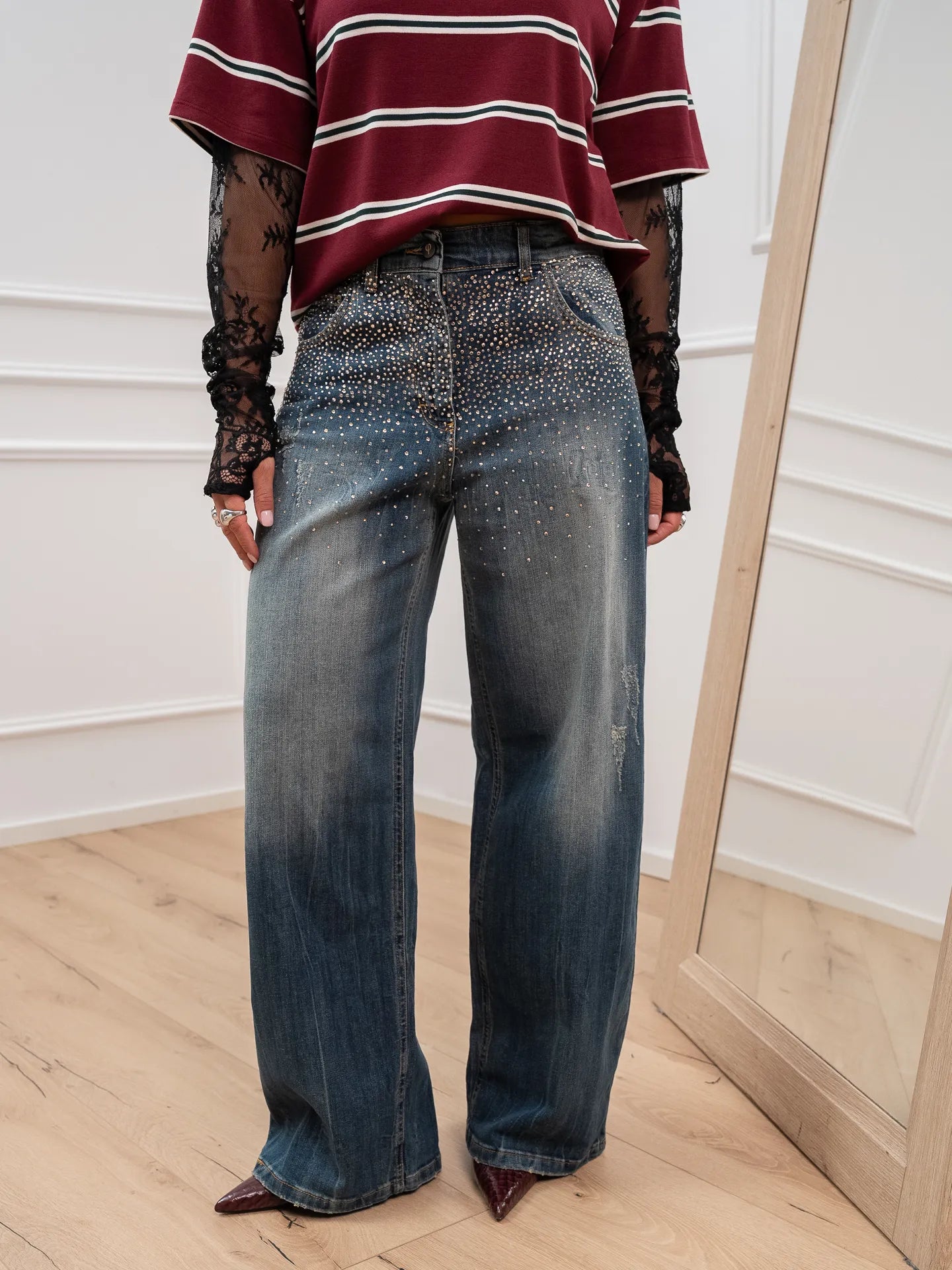 Jeans denim sabbiato con strass a cascata Philia Loft – www