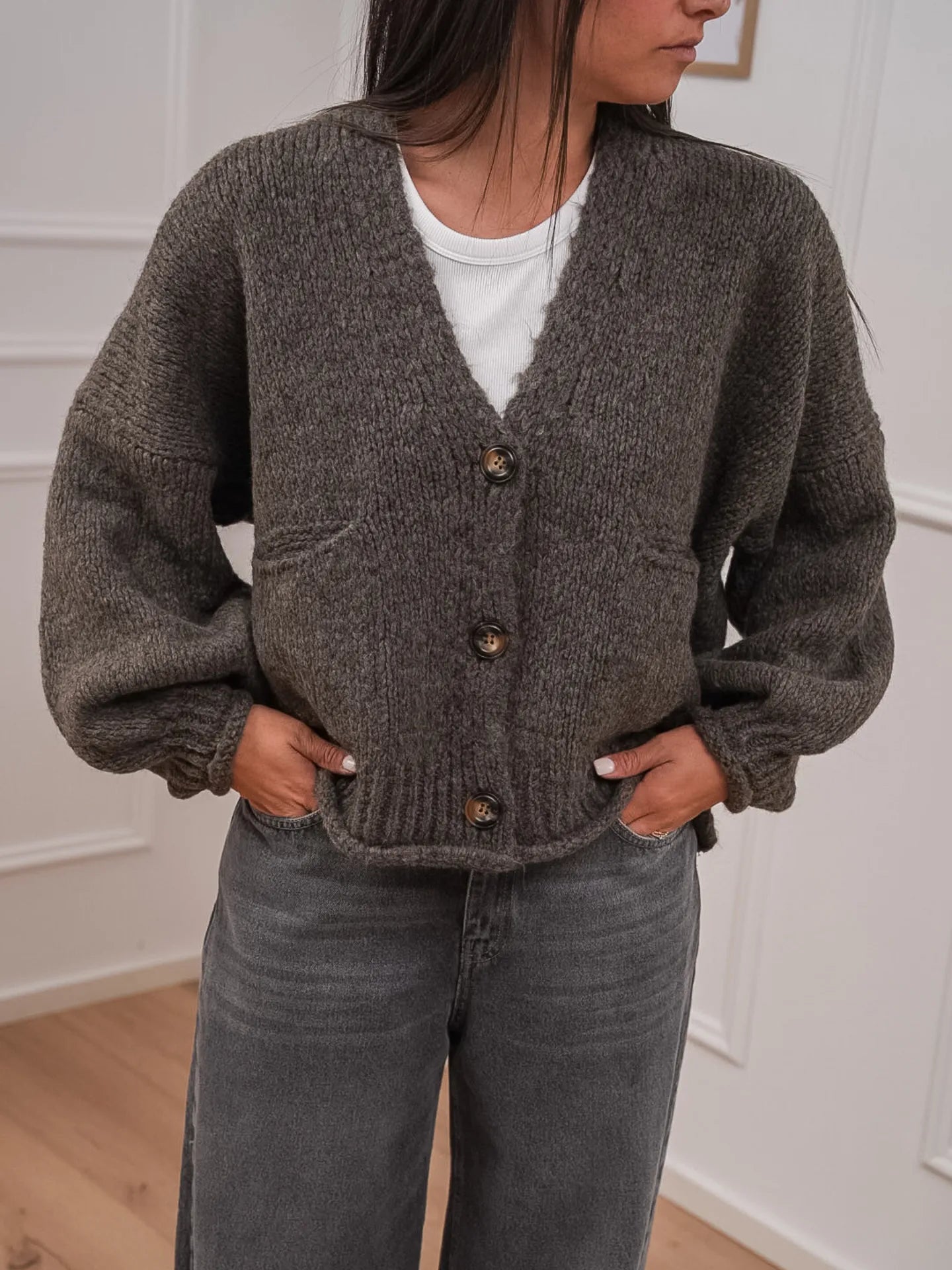 ROMWE Fairycore Cardigan casual da donna con ricamo a volpe e bottoni davanti, adatto per autunno/inverno | SHEIN ALIA ROMWE Fairycore Cardigan casual da donna con ricamo a volpe e bottoni davanti, adatto per autunno/inverno | SHEIN ALIA