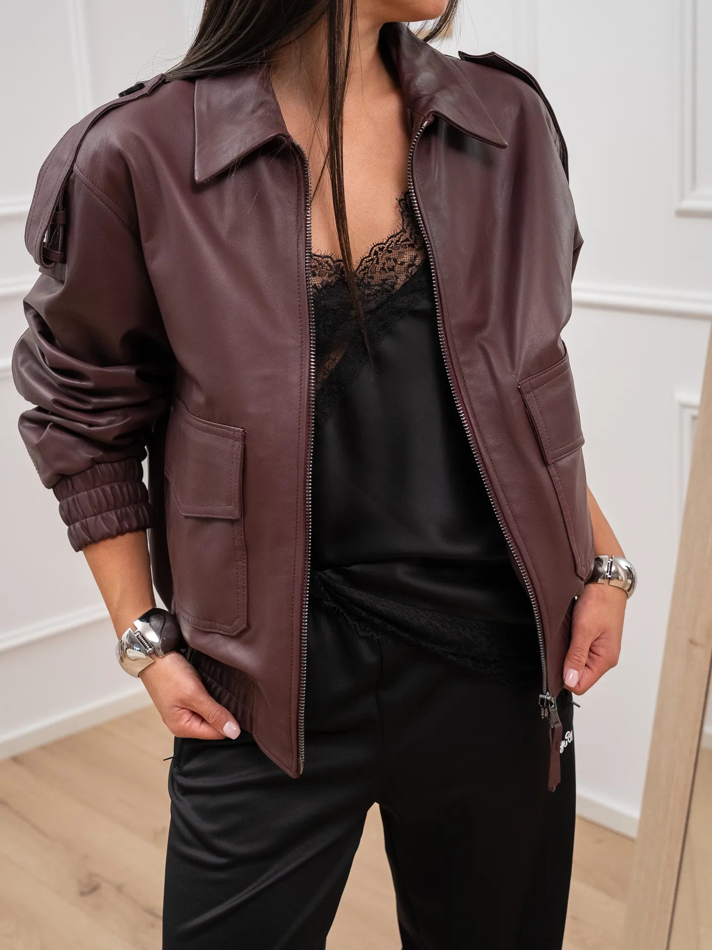 Bomber over in vera pelle bordeaux Vicolo – - Main Image