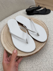 Ciabatta slim basic bianca - Divine Follie
