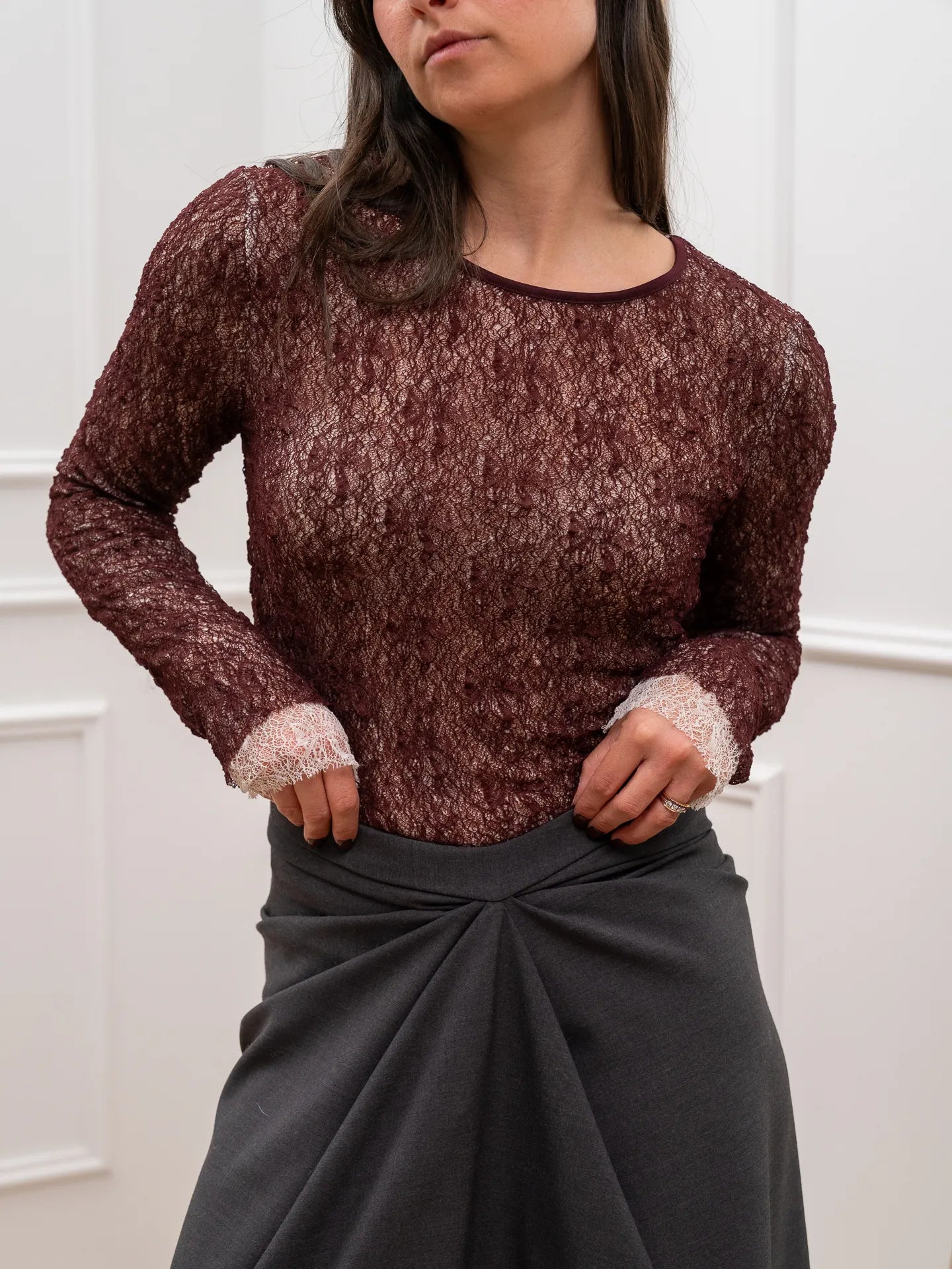 Maglia girocollo panna, bordeaux con pizzo - Kontatto