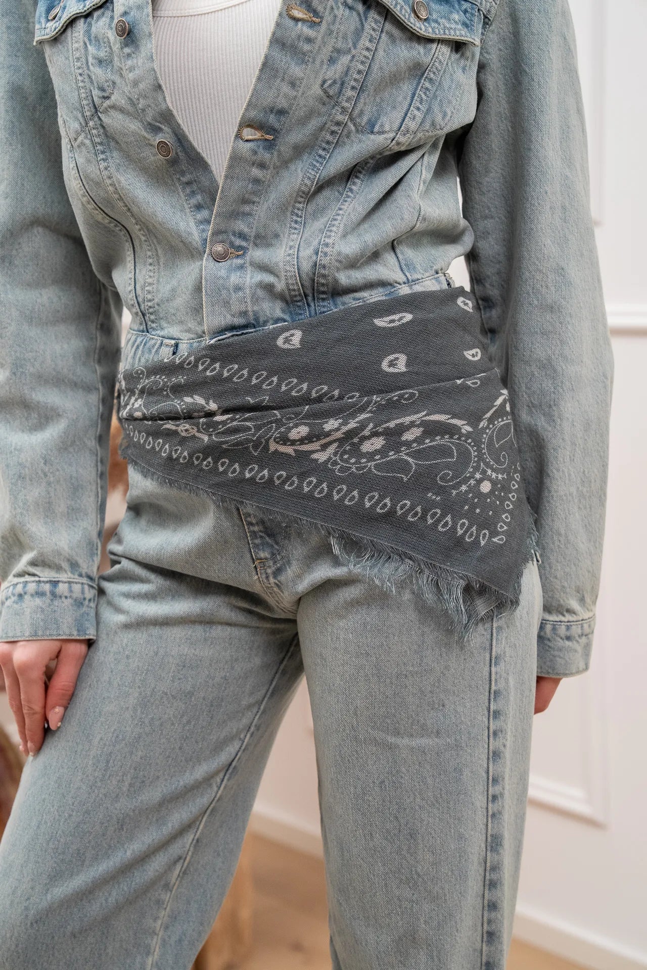 Bandana slavata frangette blu - Tensione In