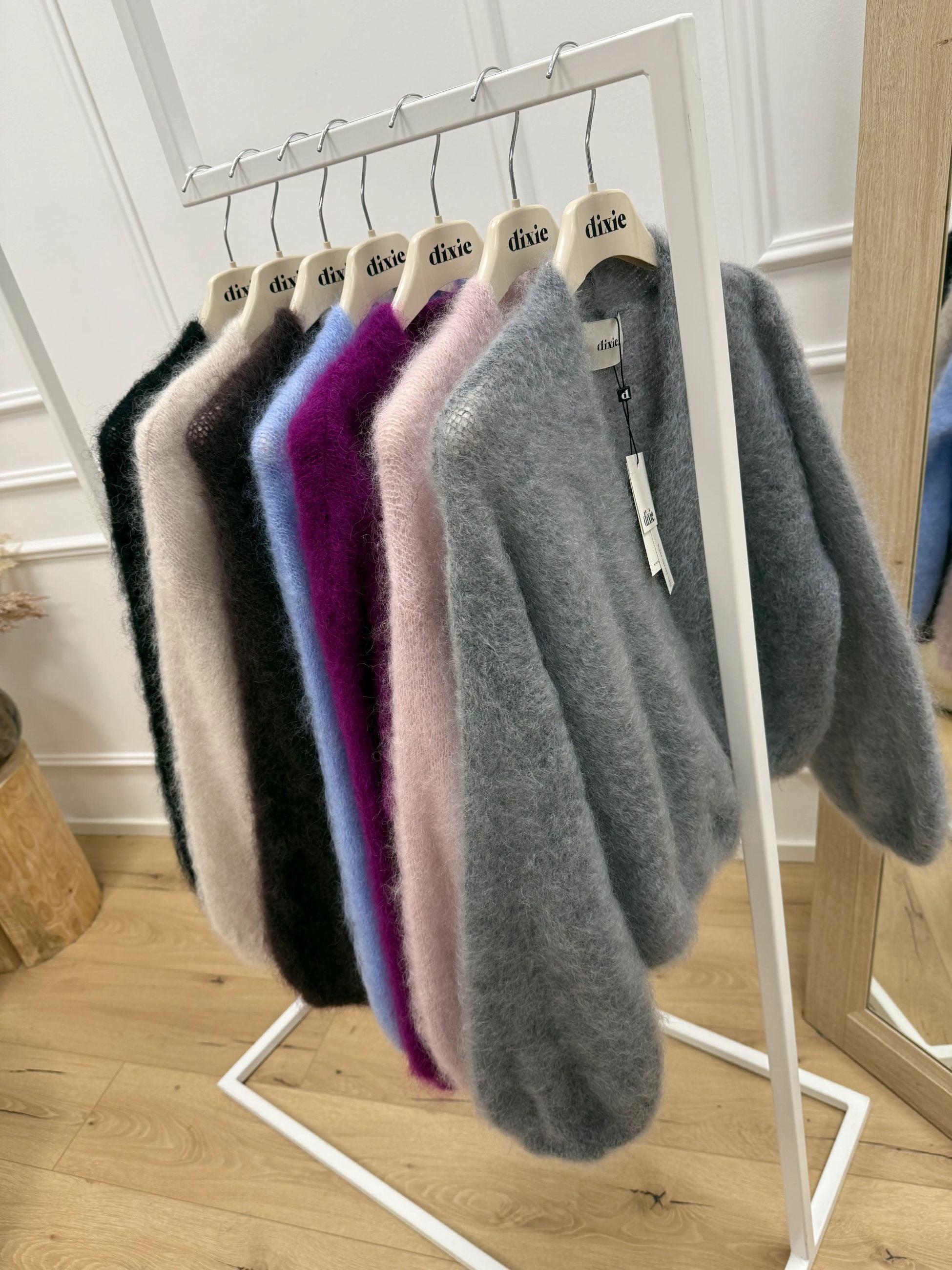 Cardigan kid mohair nero con bottone laterale - Dixie