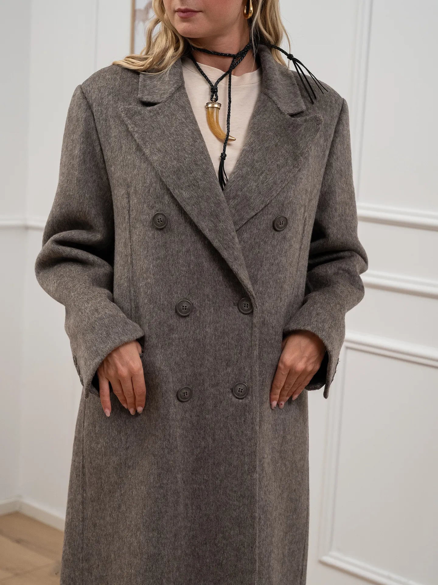 Cappotto strutturato fango mélange con cintura - HaveOne