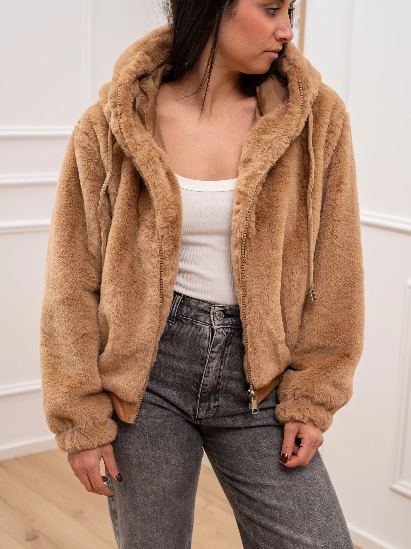 Pelliccia stile bomber cammello con cappuccio - HaveOne