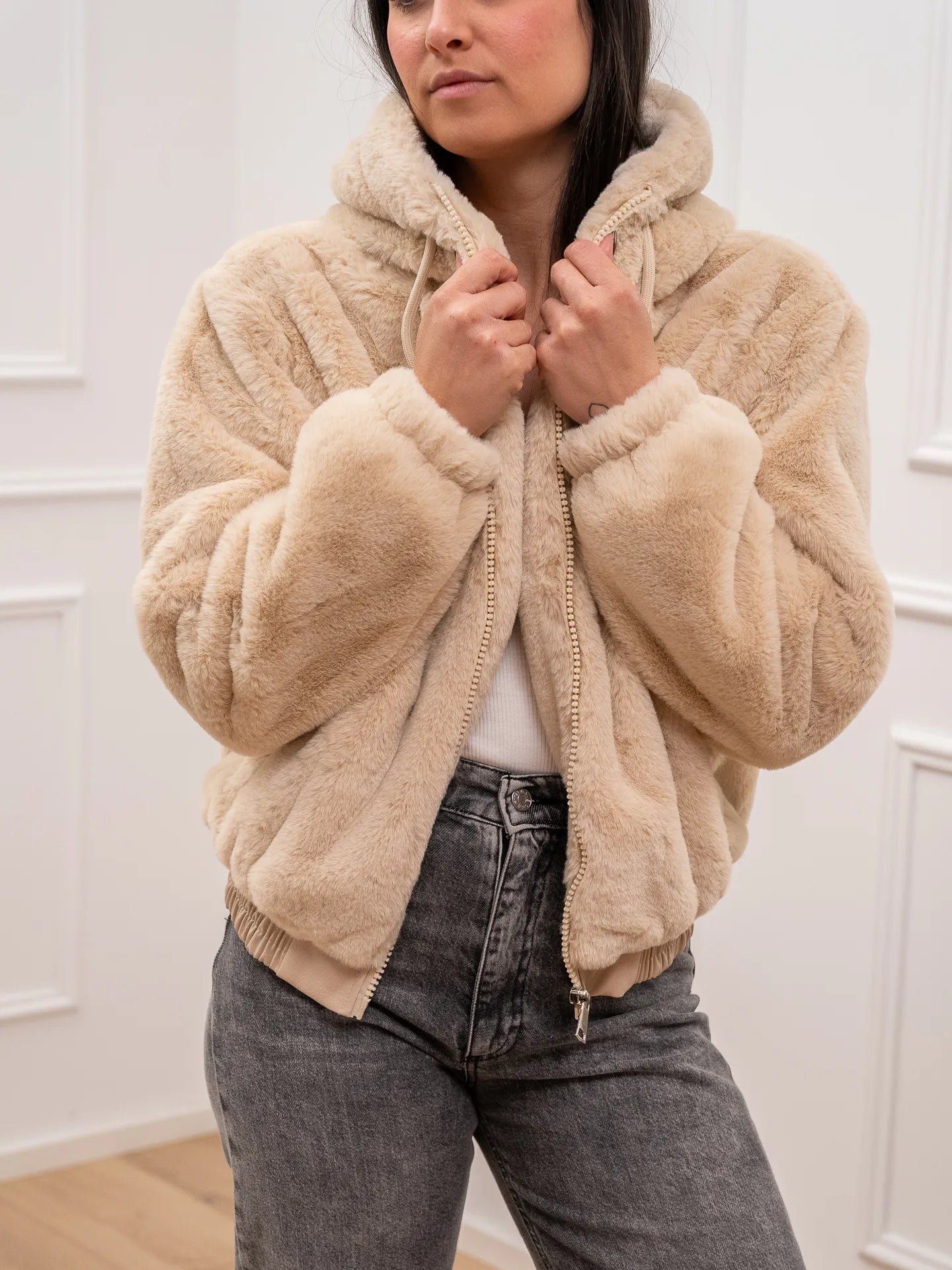 Pelliccia stile bomber sabbia con cappuccio - HaveOne