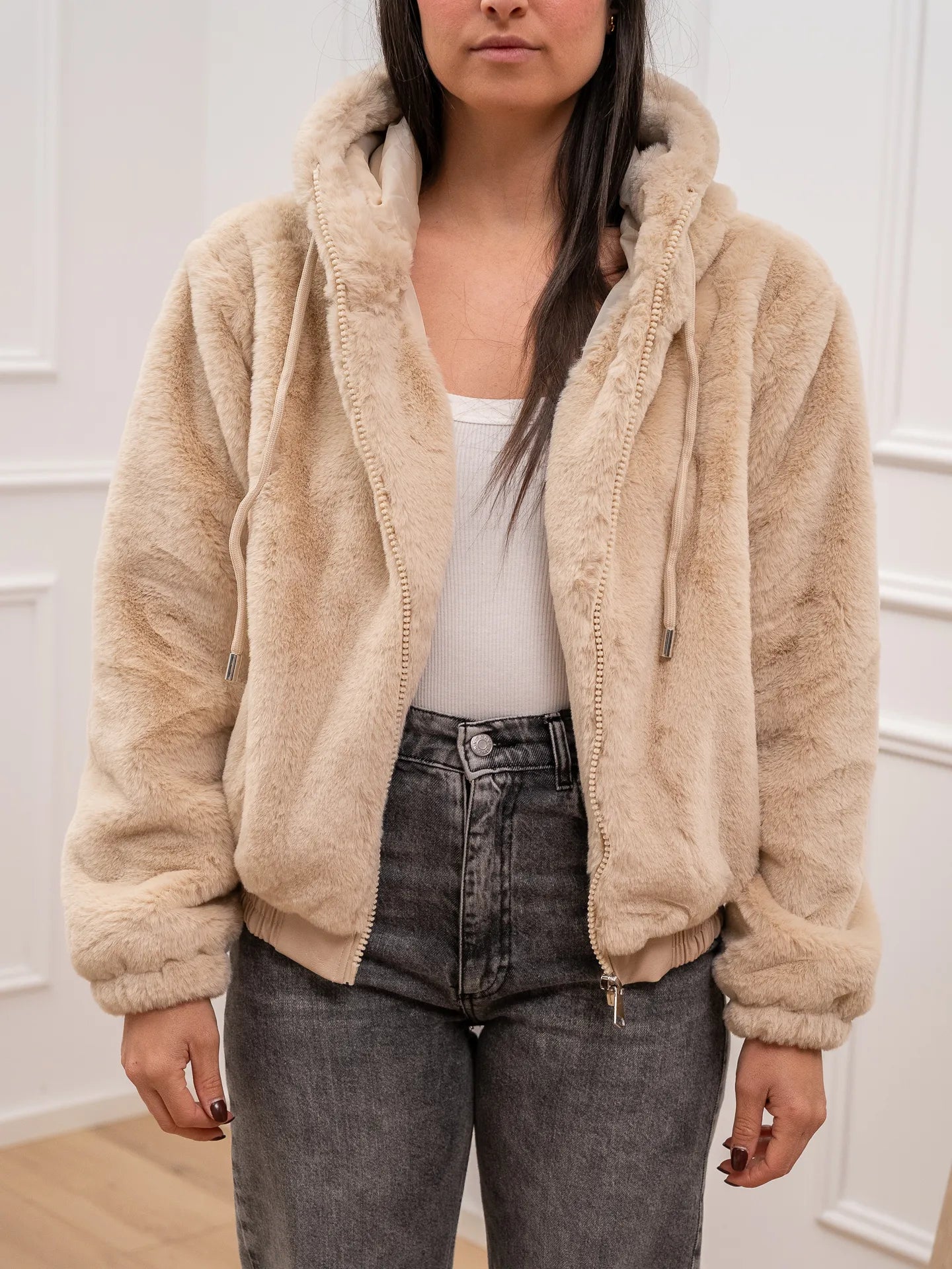 Pelliccia stile bomber sabbia con cappuccio - HaveOne