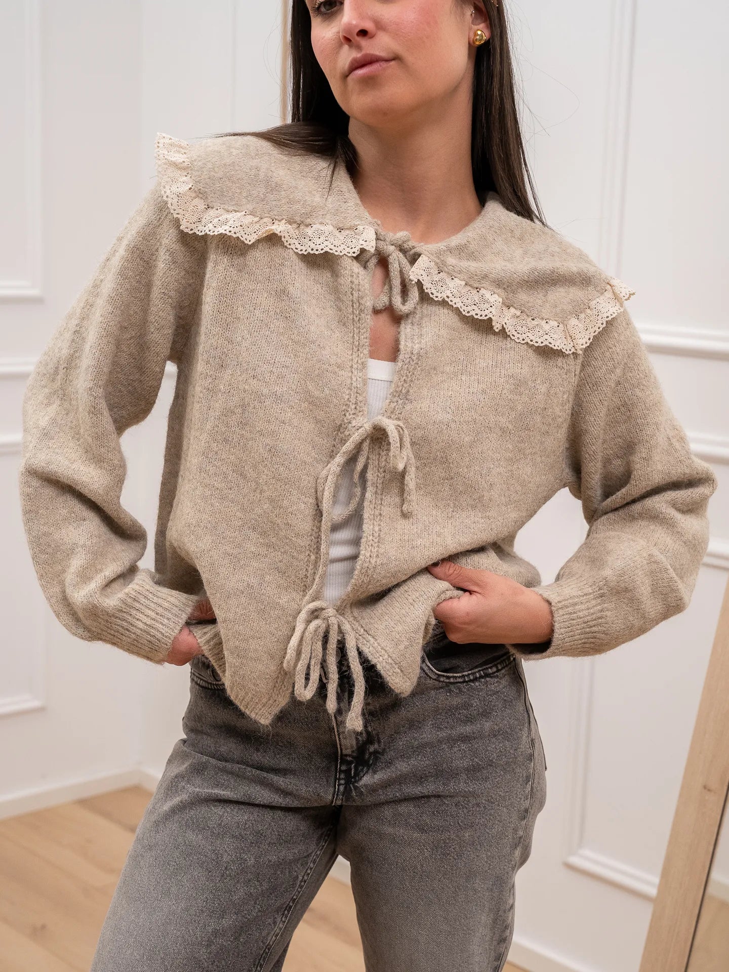 Cardigan sabbia con laccetti frontali - Glamorous