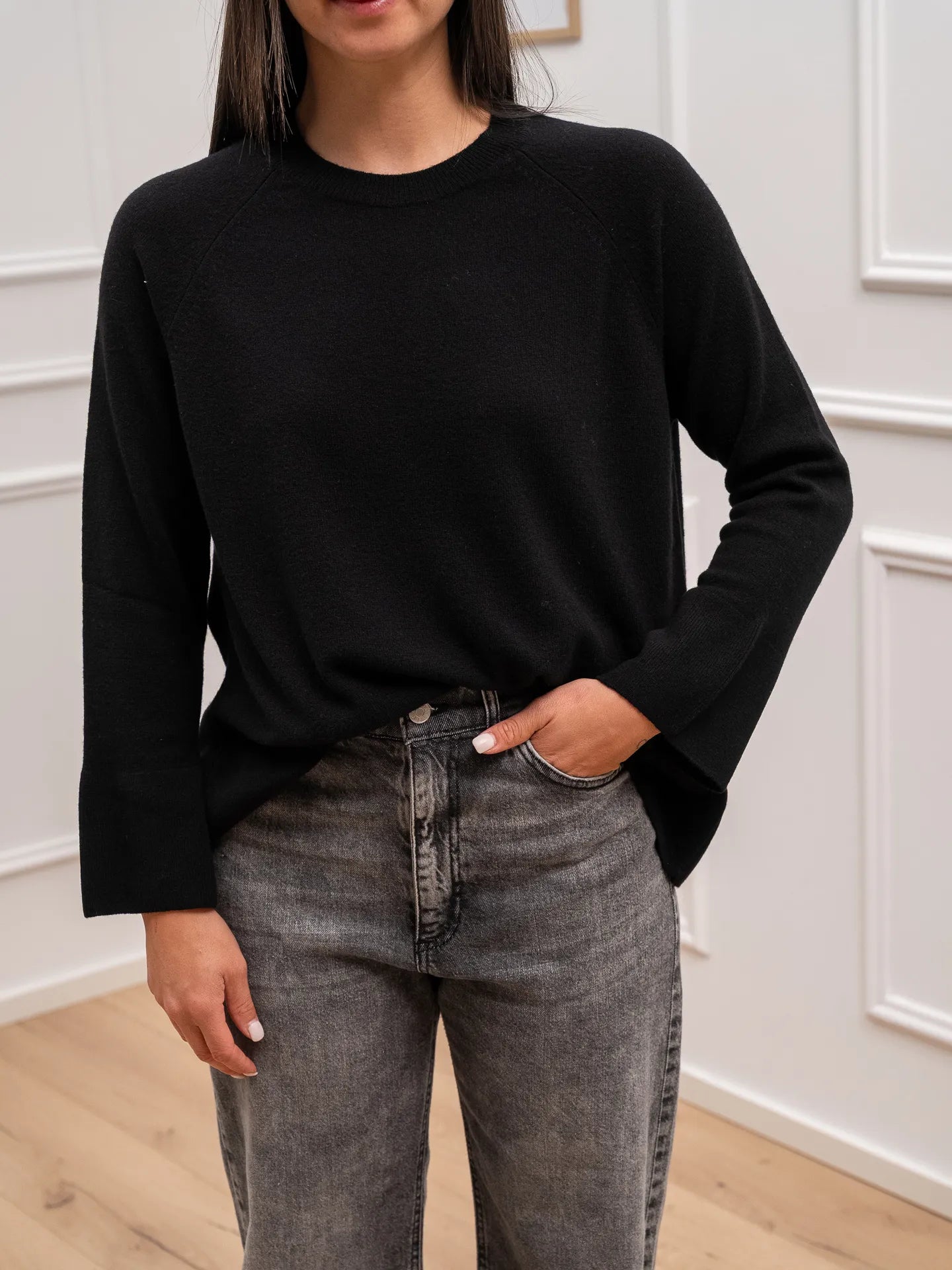 Maglia girocollo nera 100% lana - HaveOne
