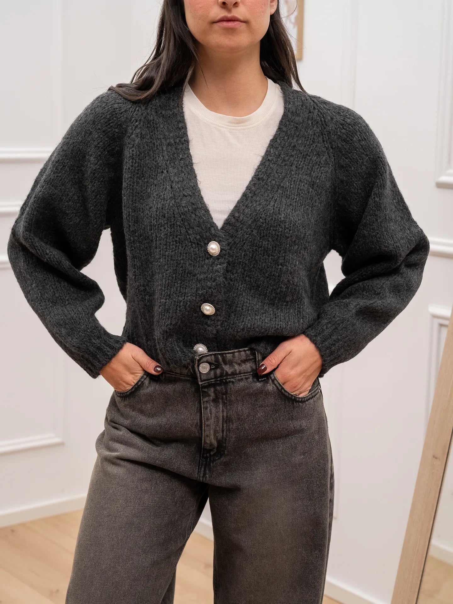 Cardigan antracite tre bottoni gioiello - HaveOne