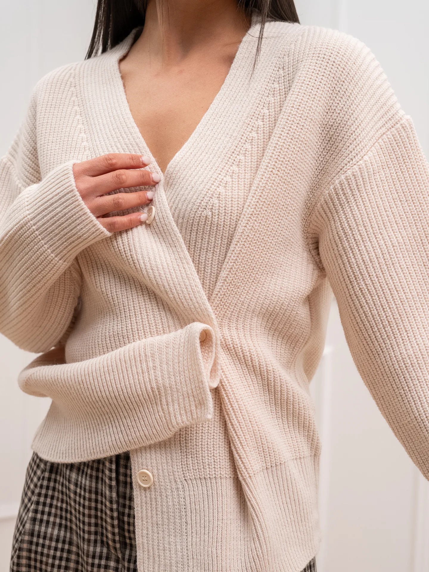 Cardigan punto pannocchia pasta con bottone laterale - HaveOne