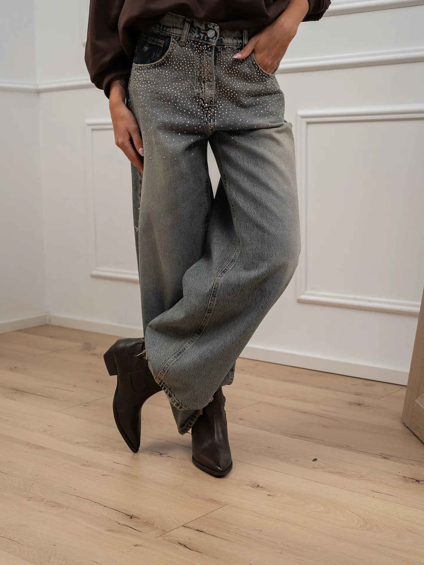 Jeans Bella denim sabbiato con strass - HaveOne