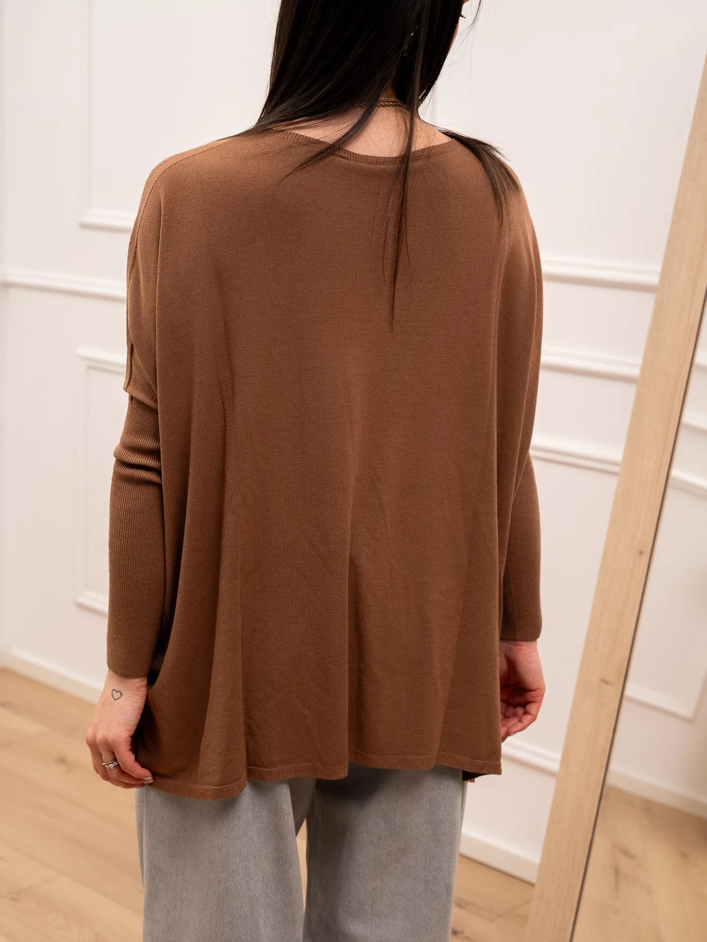 Maglia a scatoletta nocciola manica pipistrello - Vicolo