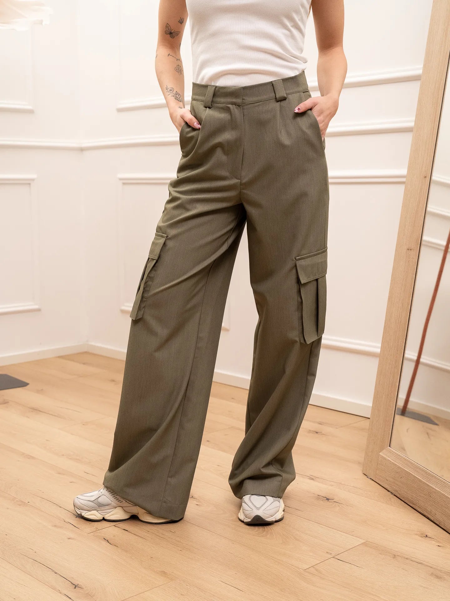 Pantaloni cargo militare con tasconi - HaveOne