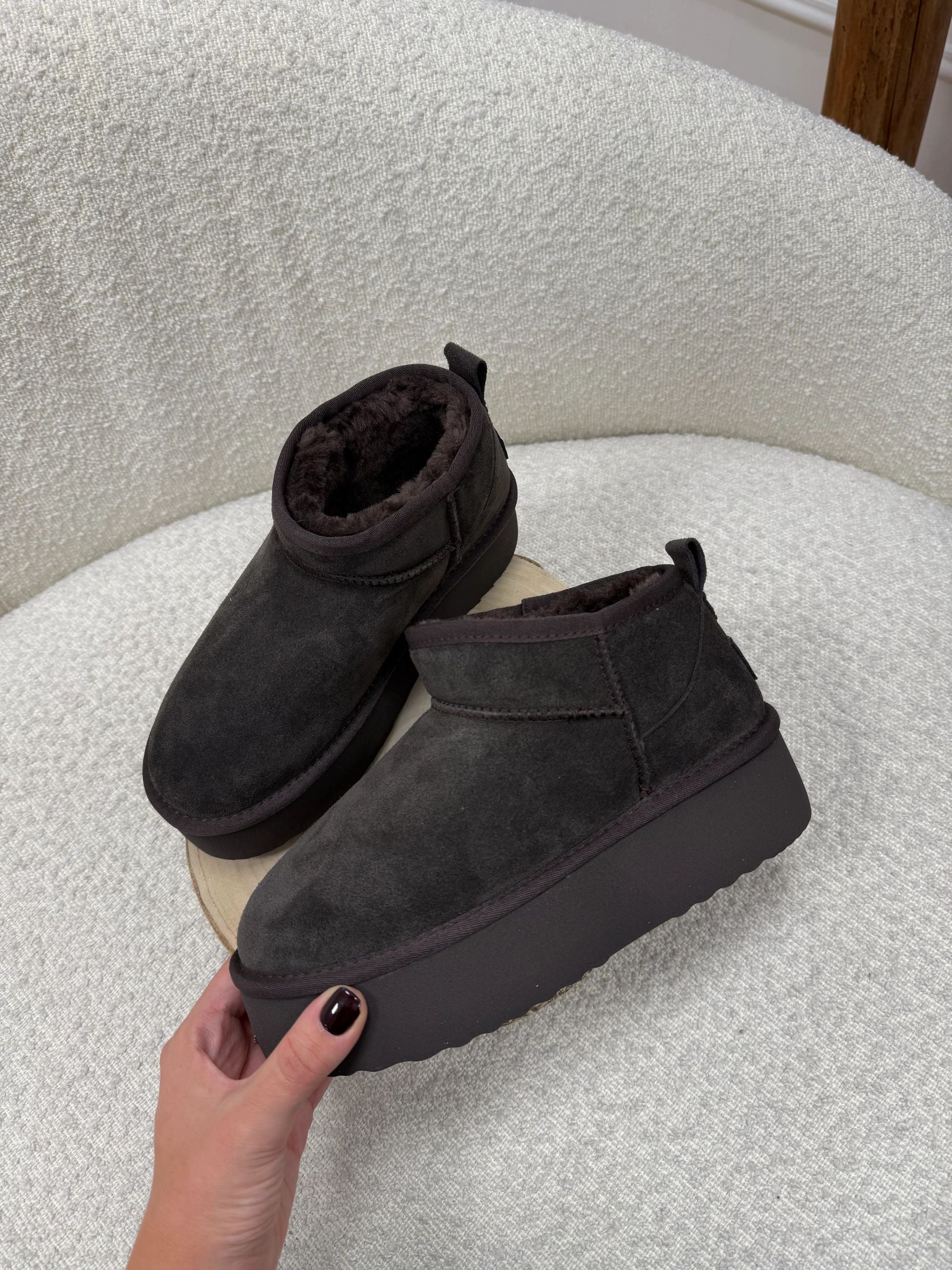 Stivaletto mini platform moro - Ovyè