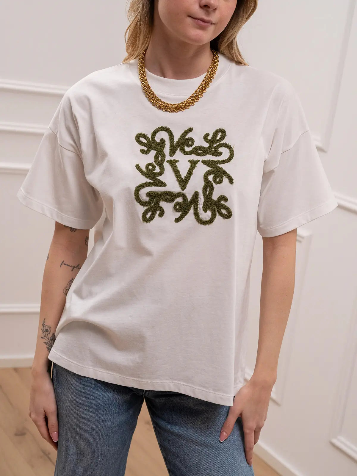 T shirt bianca logo bouclé militare - Vicolo