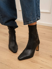 Stivaletto calzino nero tacco 8 - Ovyè