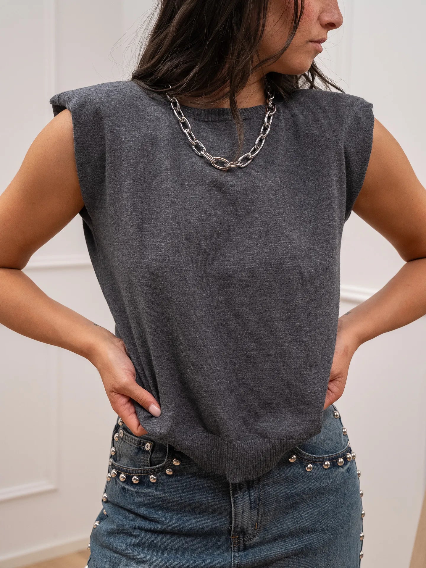 Gilet girocollo grigio spalla imbottita - Vicolo