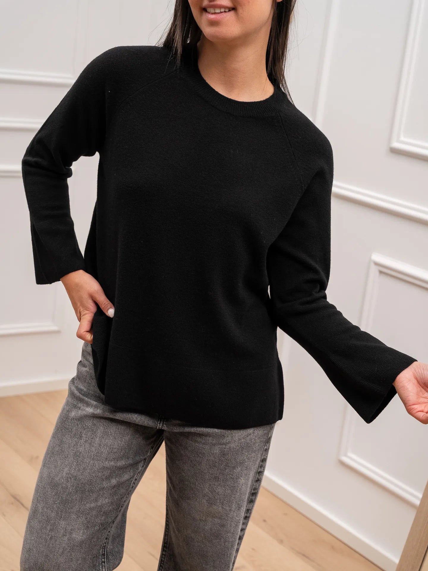 Maglia girocollo nera 100% lana - HaveOne