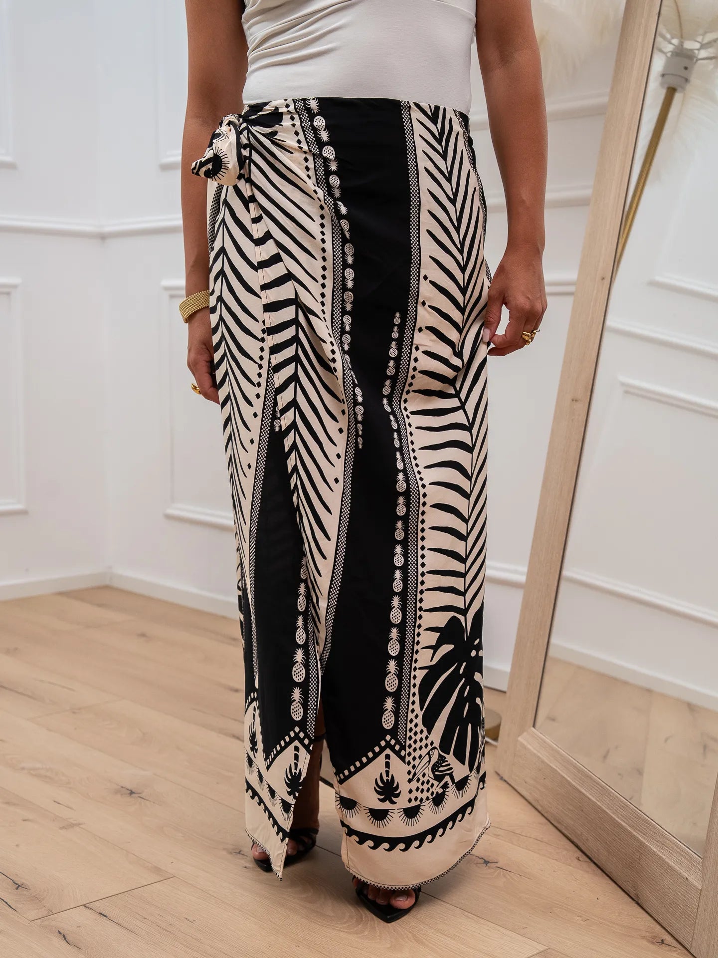 Gonna pareo Tropical burro, nero lunga - HaveOne