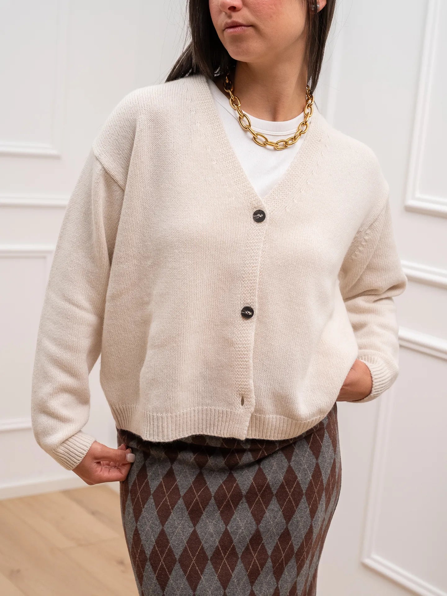 Cardigan basic burro con bottoncini - Tensione In