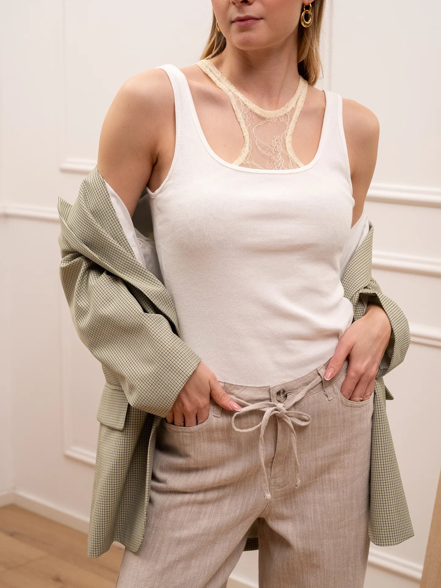 Canotta bianca con pizzo giallo burro - HaveOne