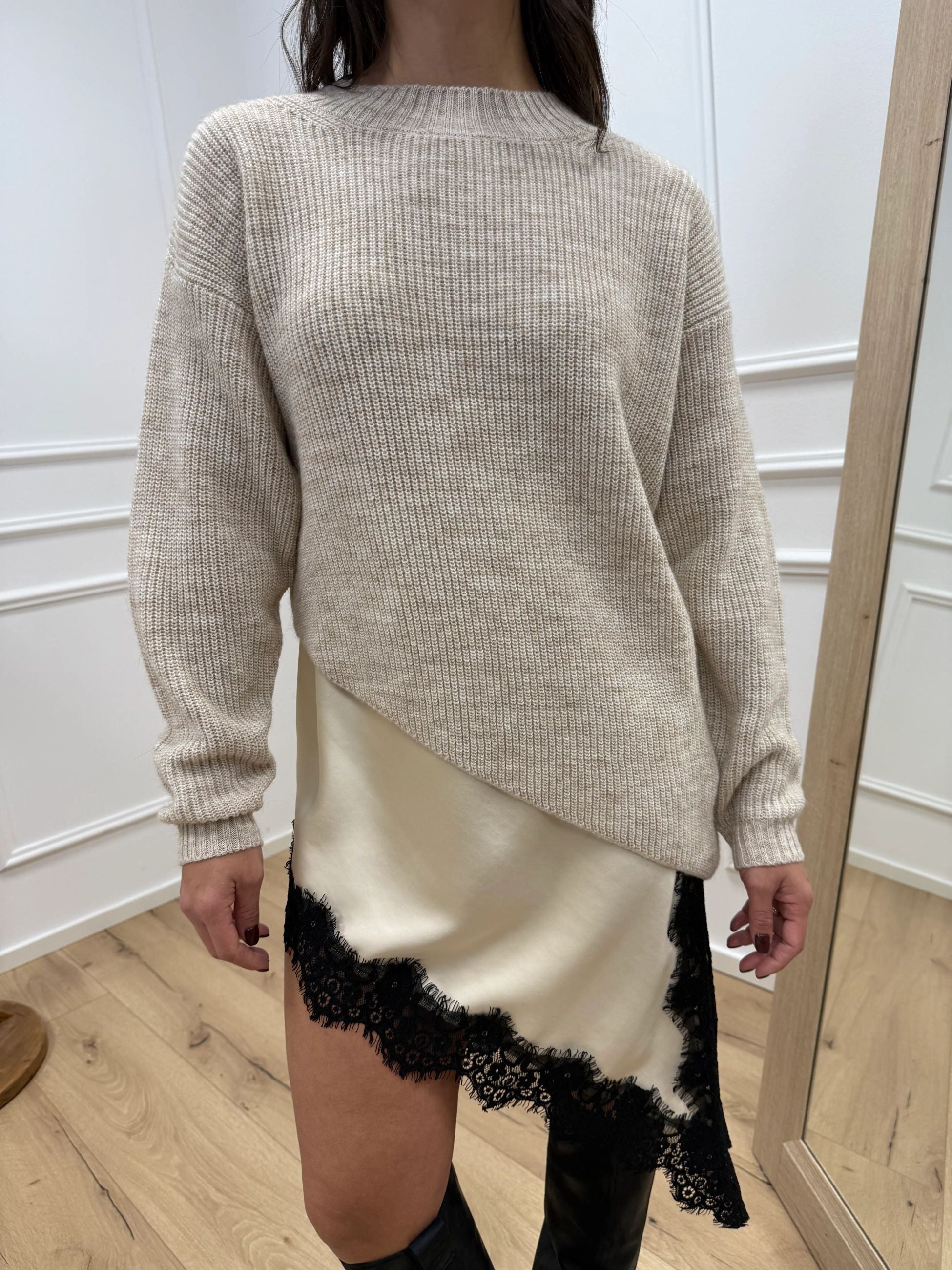 Maglia écru taglio obliquo - Kontatto