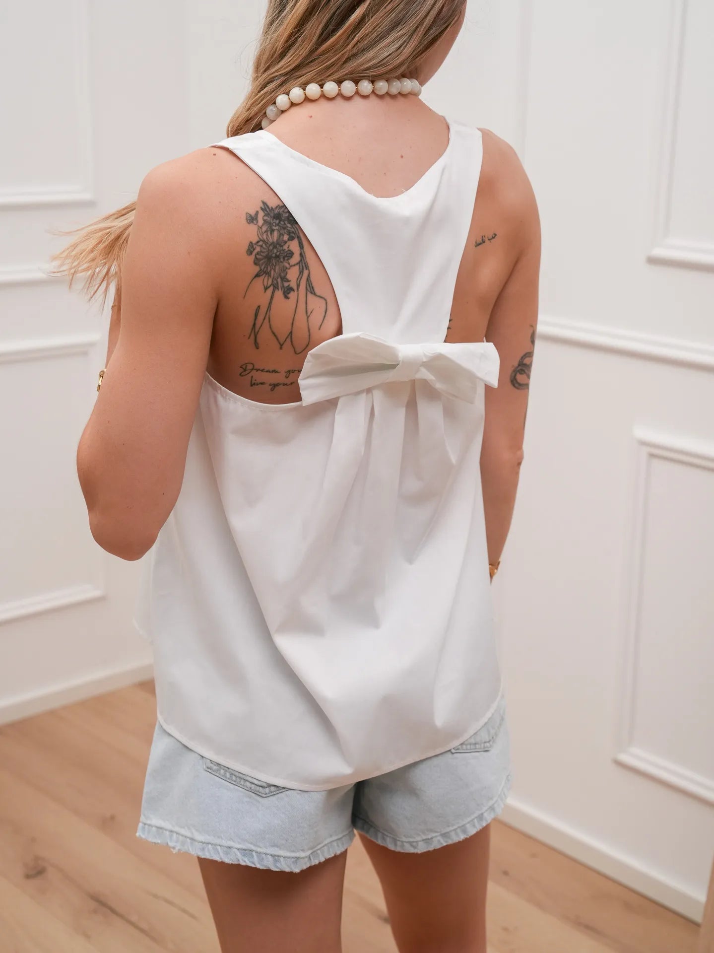 Top Ribbon bianco in cotone con fiocco - Vicolo