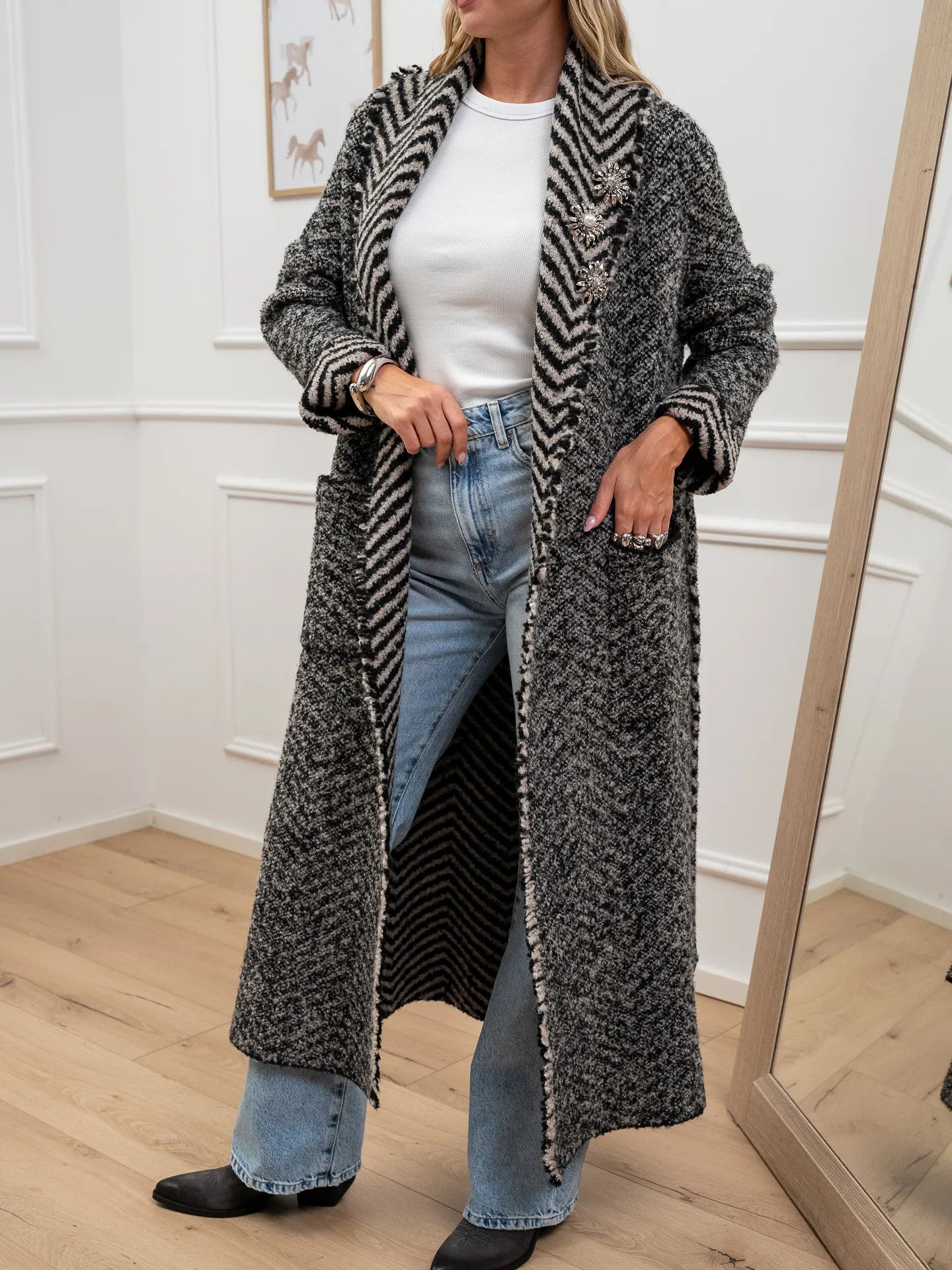Cappotto lungo sale e pepe con spille - Vicolo