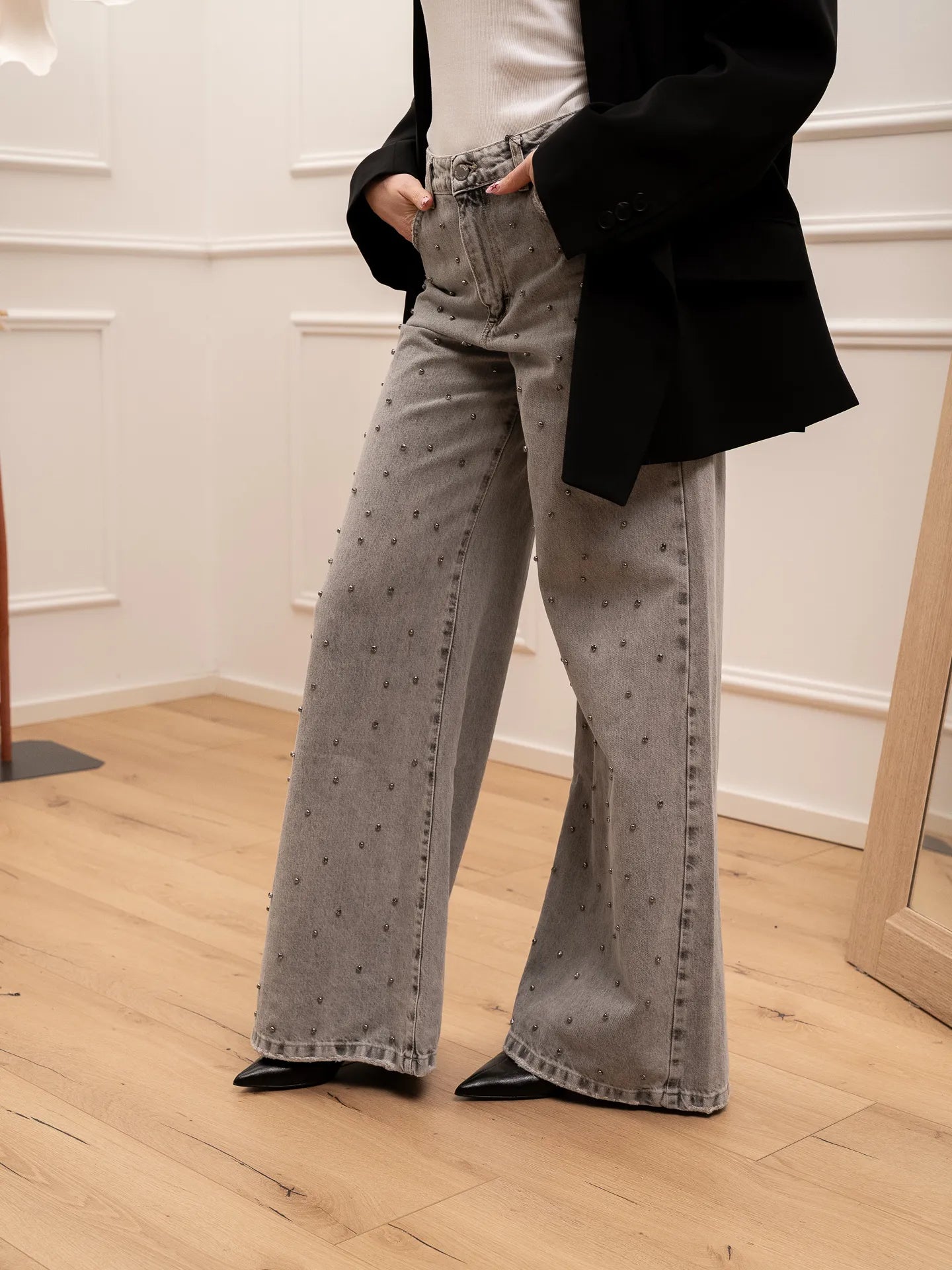 Jeans Costi Tea grigio con borchie e strass - Pinker Couture