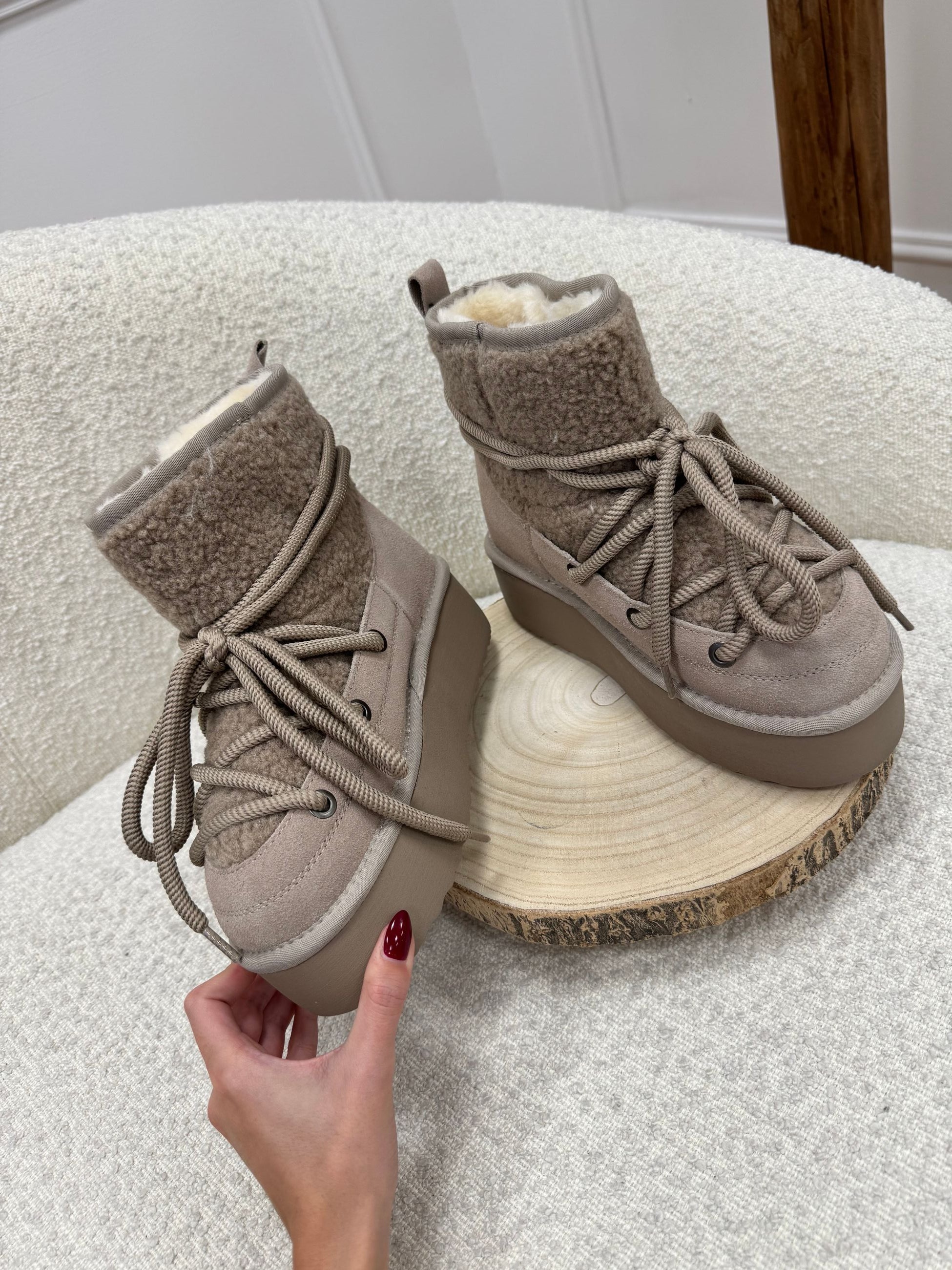 Stivaletto doposcì teddy beige - Ovyè