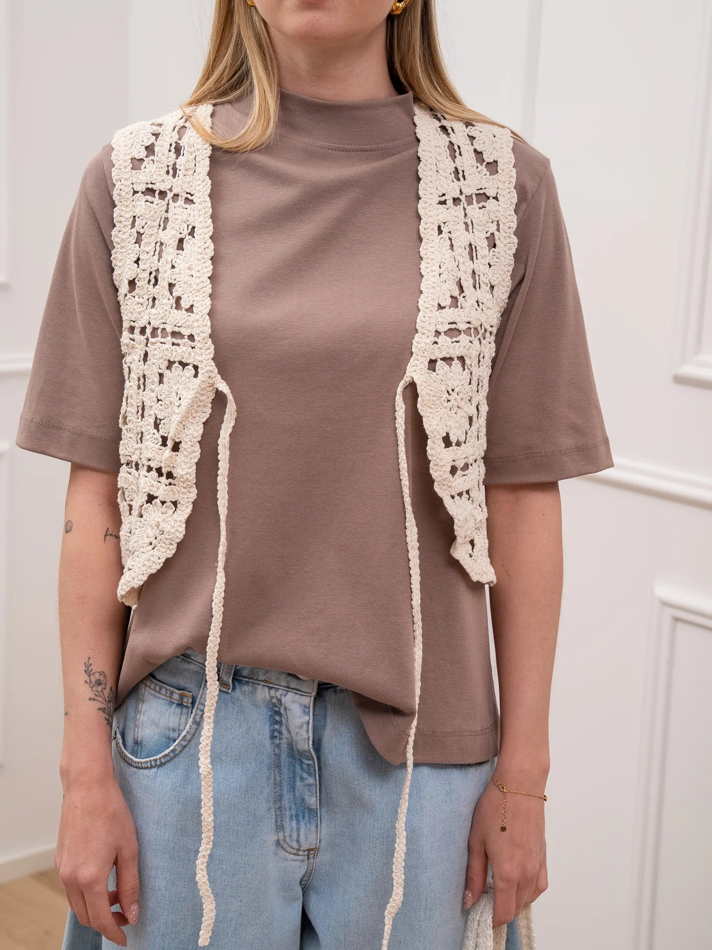 Gilet crochet naturale con laccetti - HaveOne