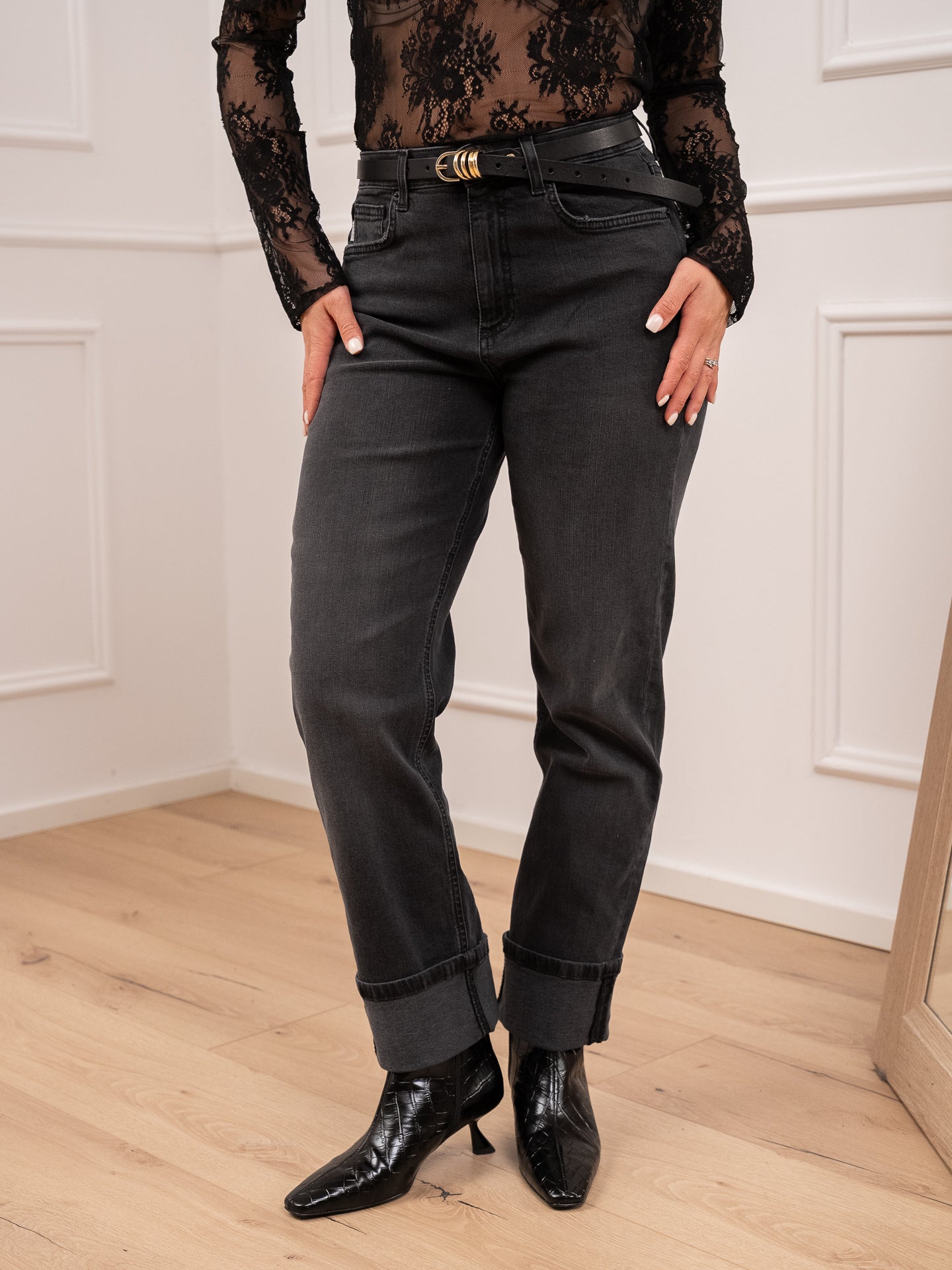 Jenas Maggie nero con risvolto - Vicolo