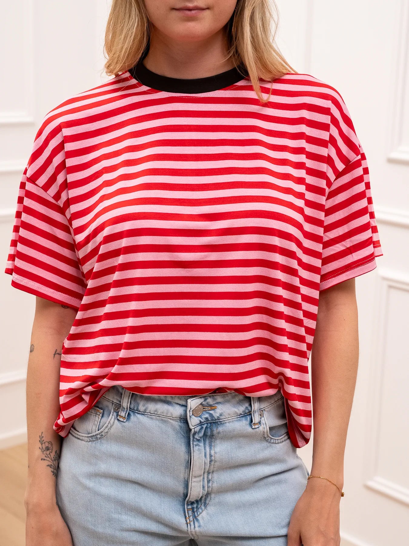 T shirt rigata rosa e rosso con colletto moro - HaveOne
