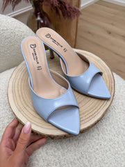 Décolleté sabot “Luna” in vernice cielo - Divine Follie