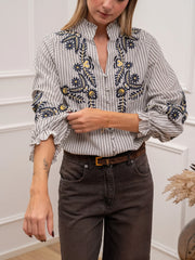 Camicia Angelica rigata con ricami e bottoncini - Vicolo