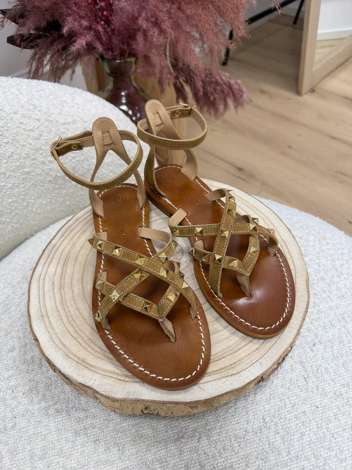 Sandali Spike sabbia con borchie - Divine Follie