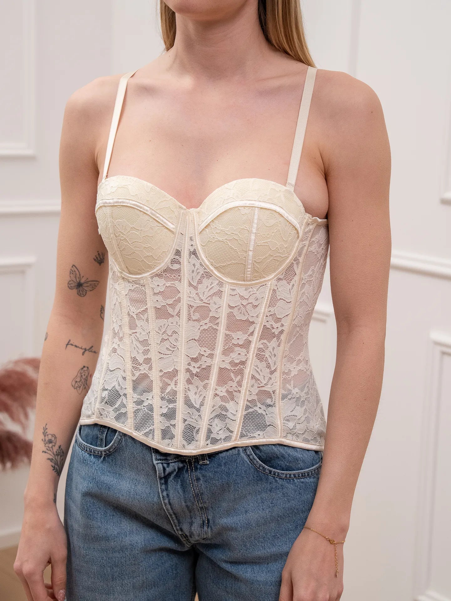 Corsetto in pizzo burro con stecche - HaveOne