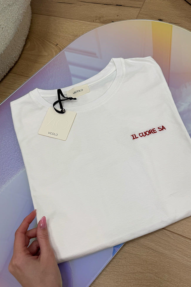 T shirt bianca ricamo Il cuore sa rosso - Vicolo