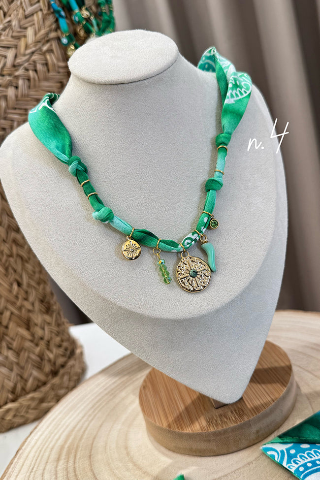 Collana bandana tie dye verde Mystic Lagon - Badhnati