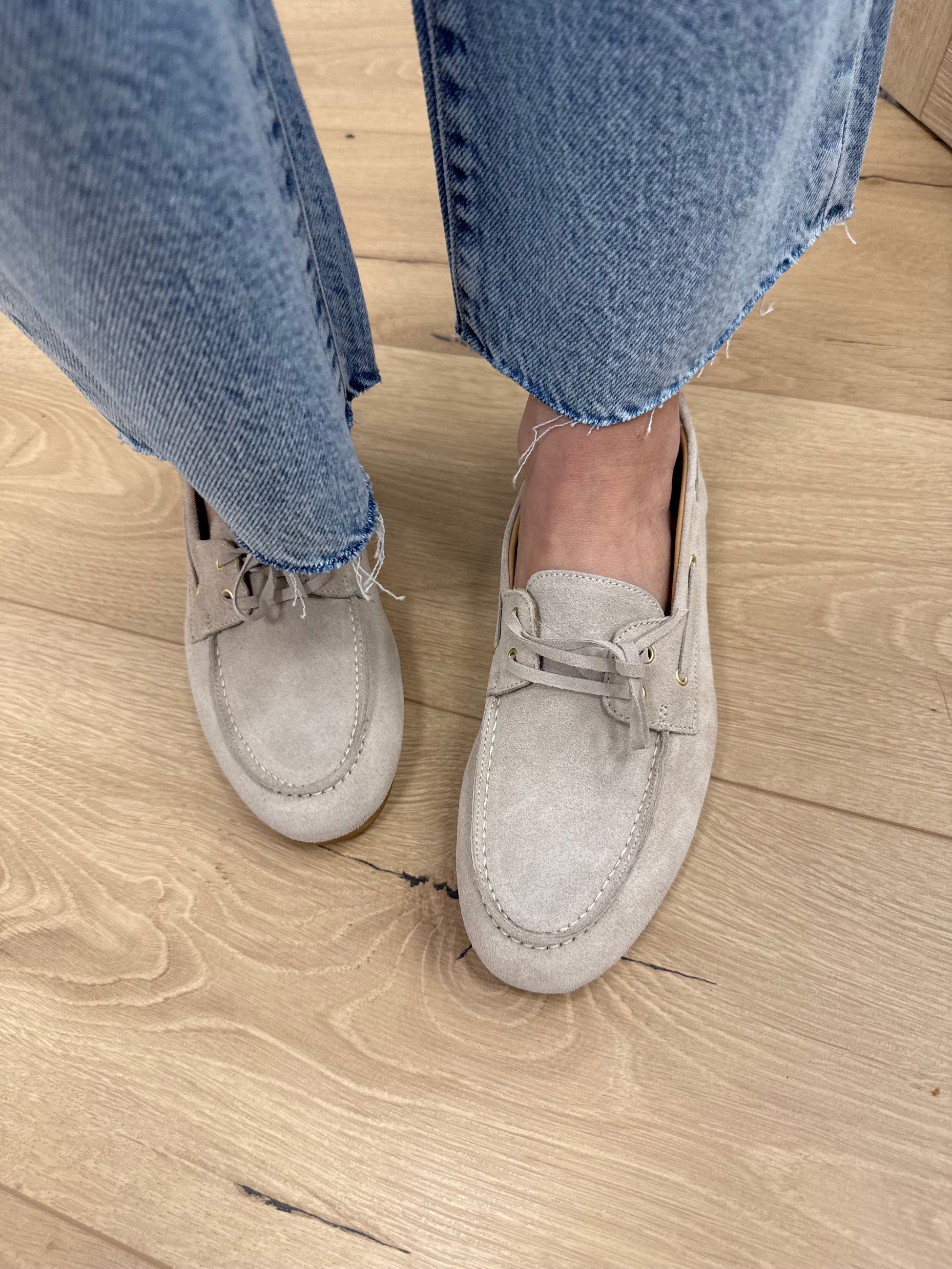 Scarpe scamosciate quarzo - Ovyè