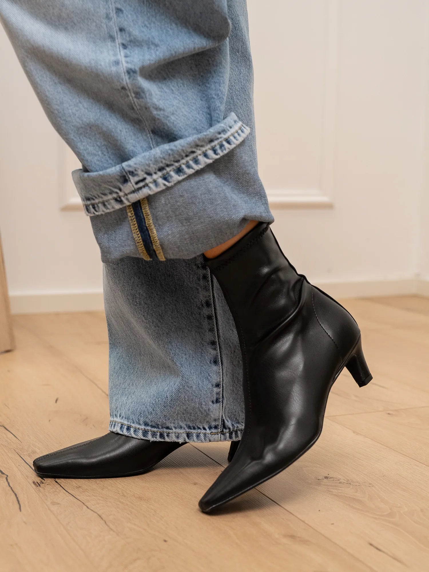 Stivaletto calzino nero tacco 5 - Divine Follie