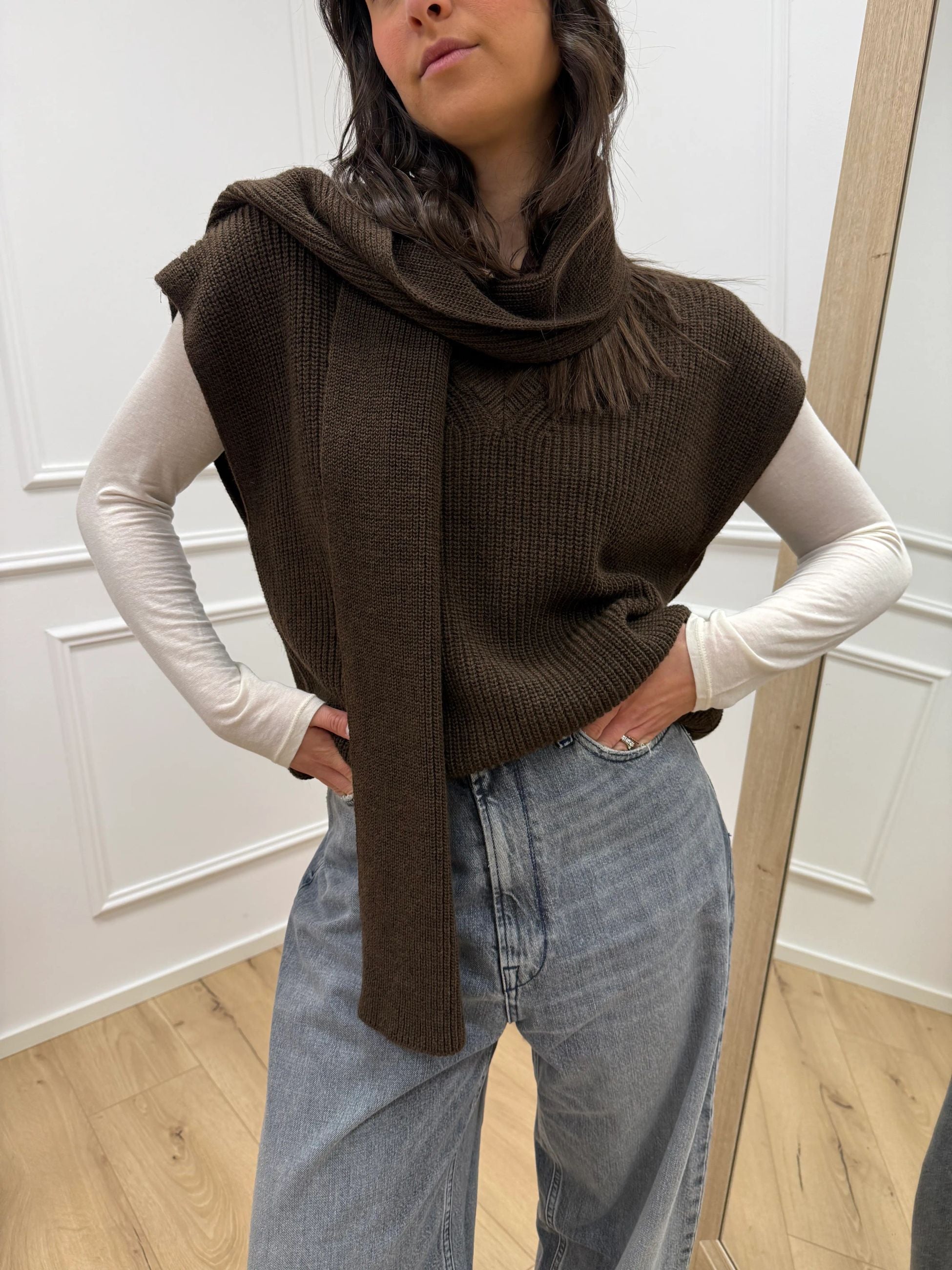 Gilet con sciarpa moro - HaveOne