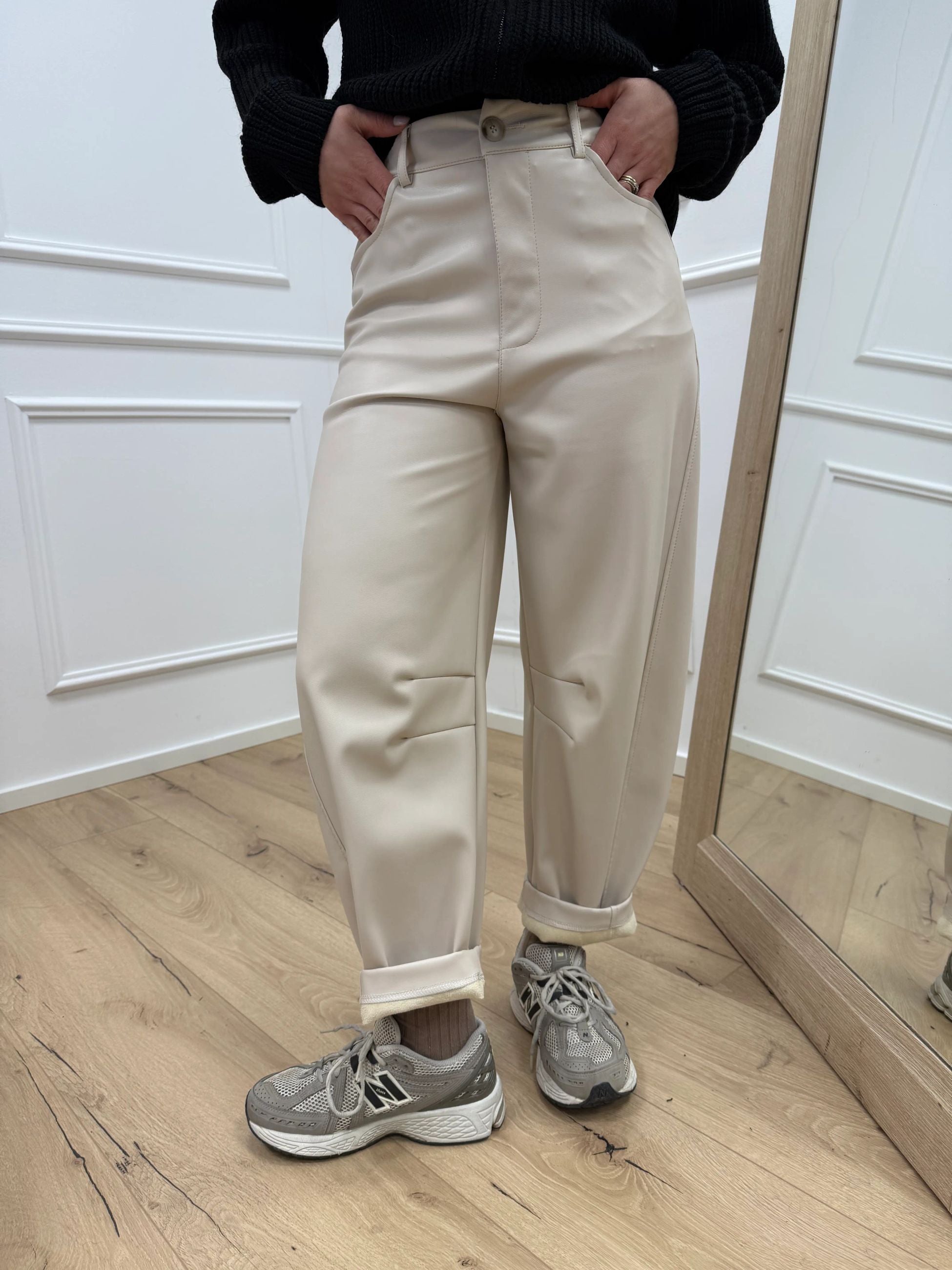 Pantaloni balloon in ecopelle panna - HaveOne