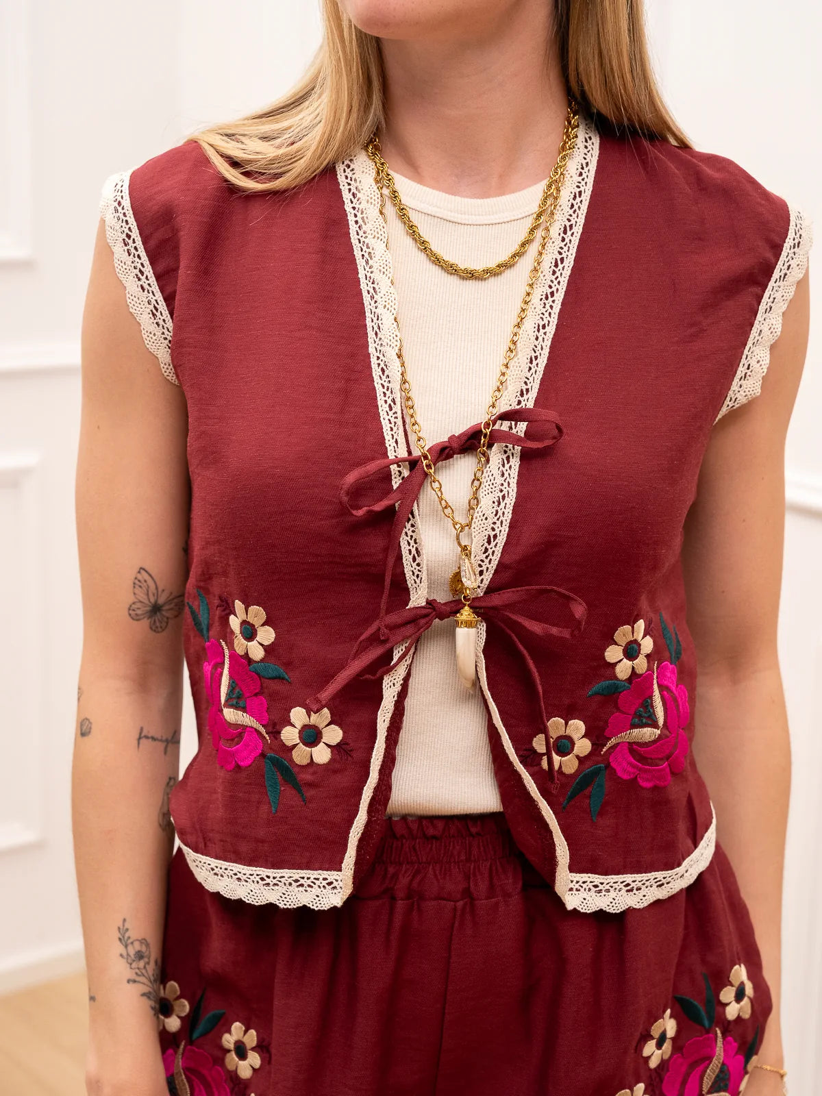 Gilet india con ricami e passamaneria - HaveOne