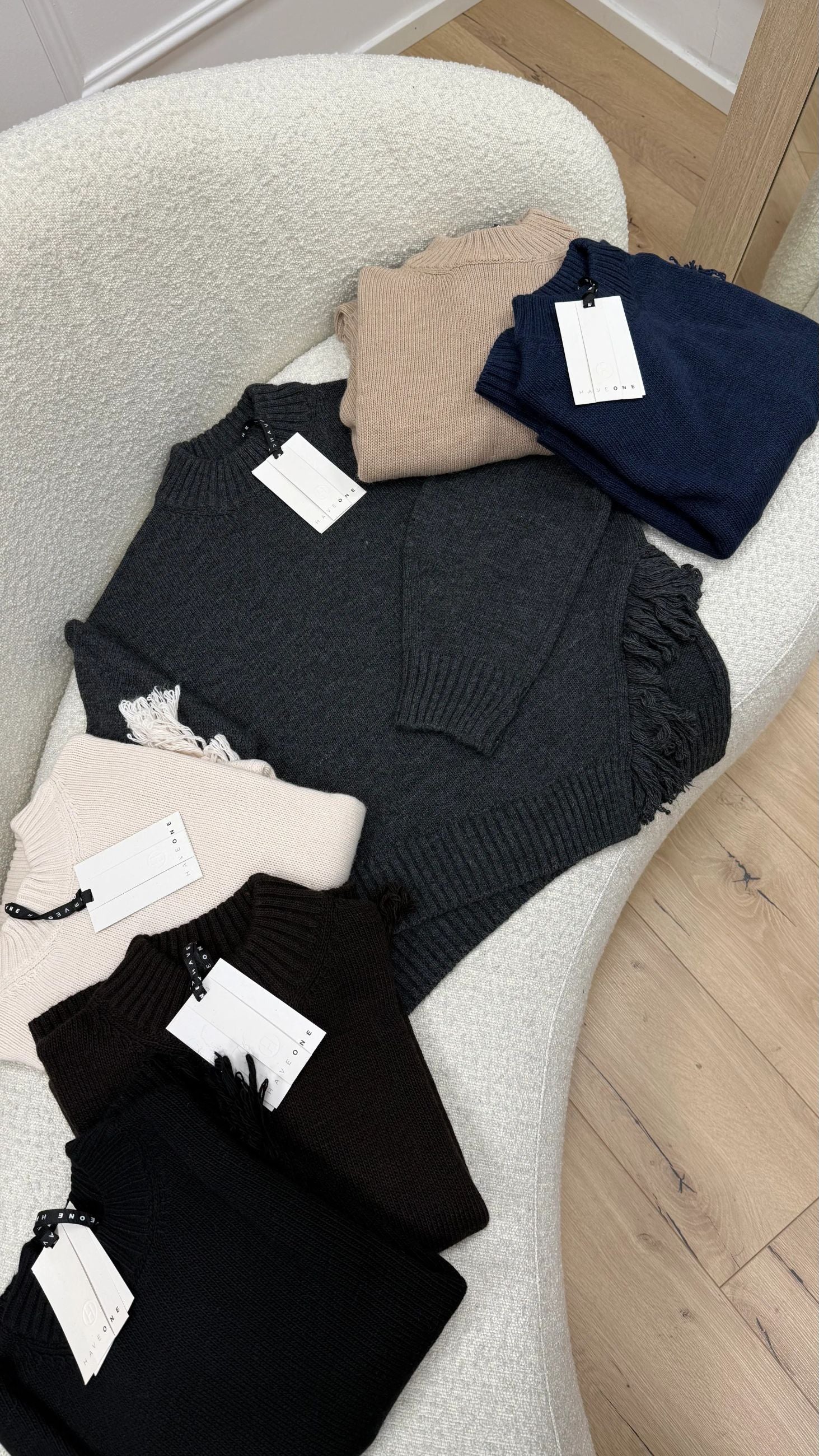 Maglia antracite con frange laterali - HaveOne
