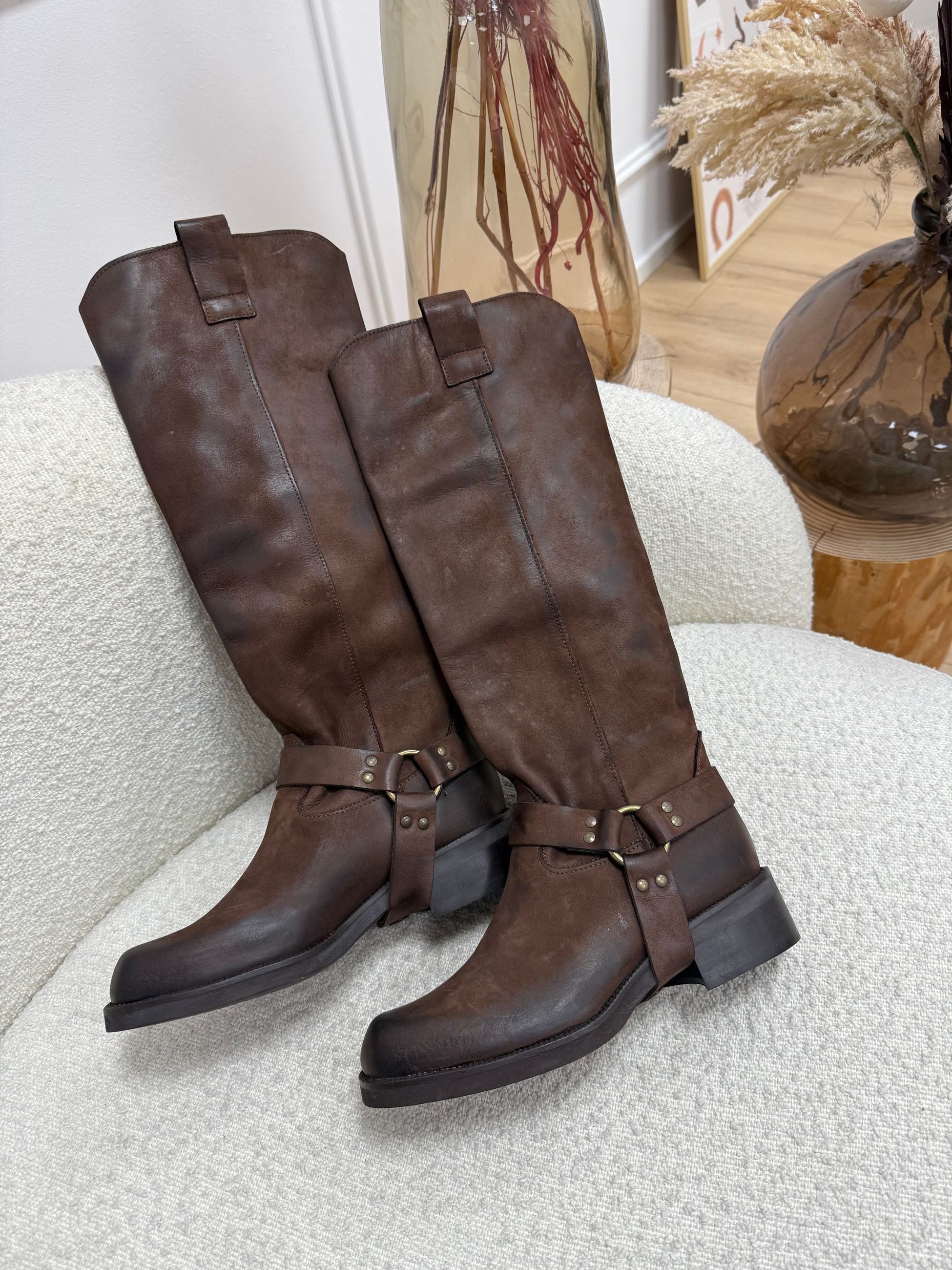 Biker in nabuk moro con fibbia - Divine Follie