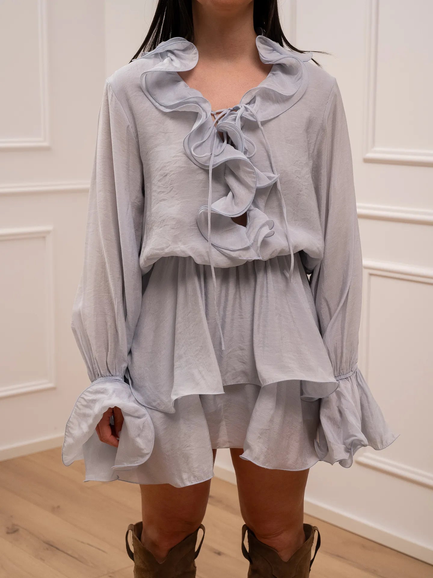 Vestito celeste con rouches in mussola leggera - You Decide