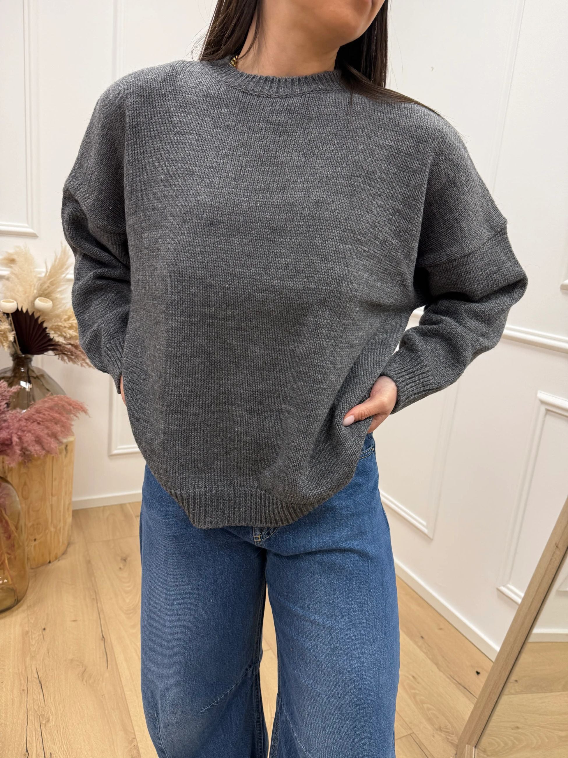 Maglia oversize grigia con spalline imbottite - HaveOne