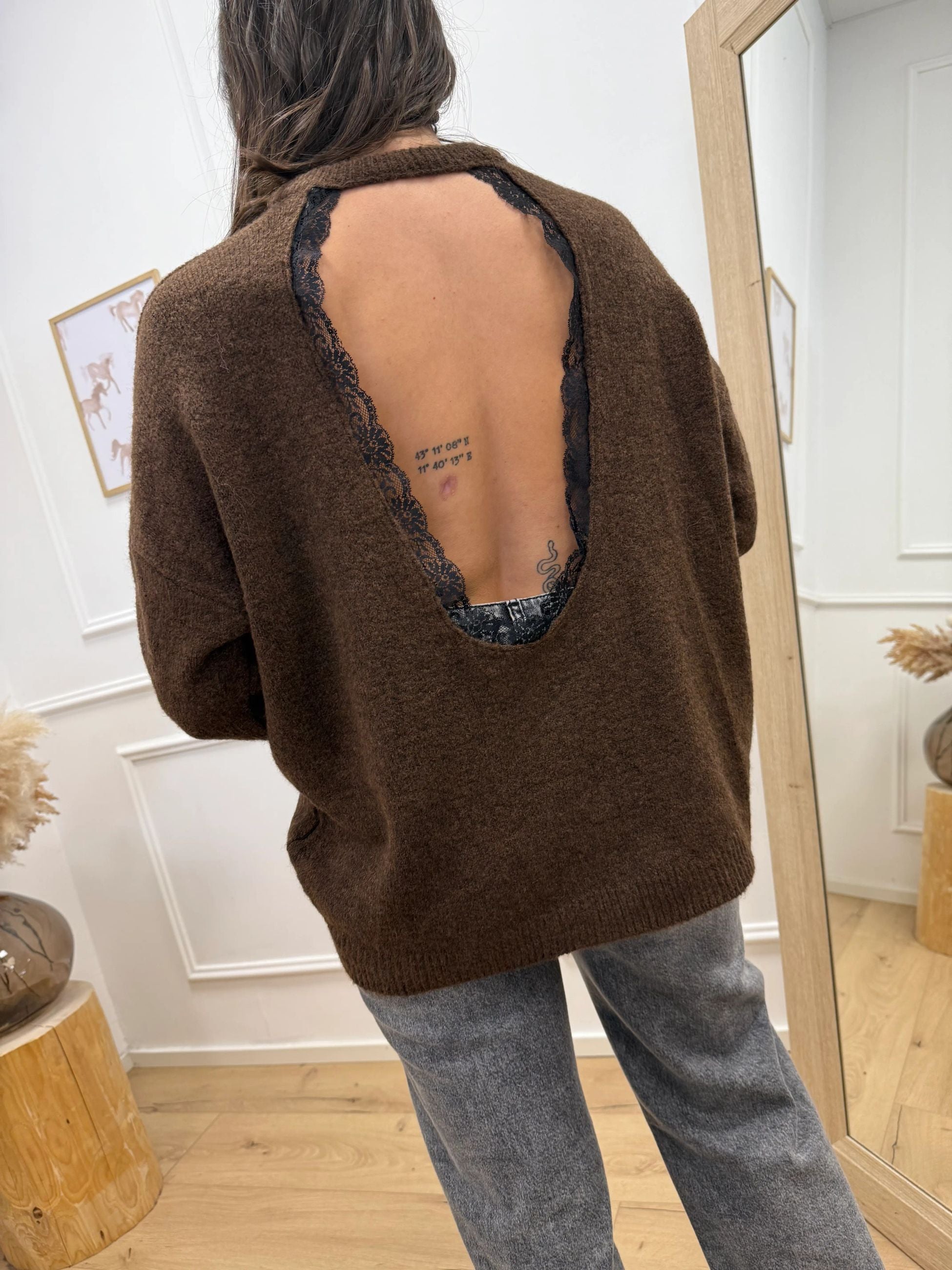 Maglia moro schiena scoperta con finiture in pizzo - HaveOne